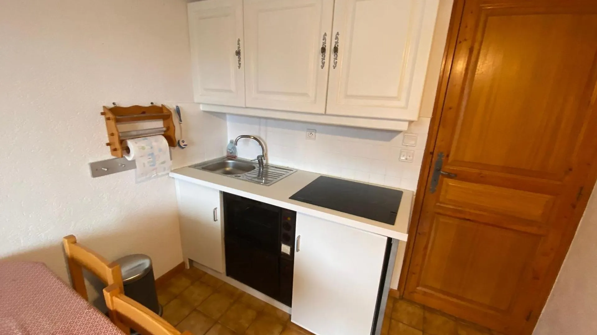Apartment Appartement A 600M Du Telesiege De Petit-Chatel, Multi Pass Offert, Animaux Acceptes Sur Demande. - Fr-1-693-15 France